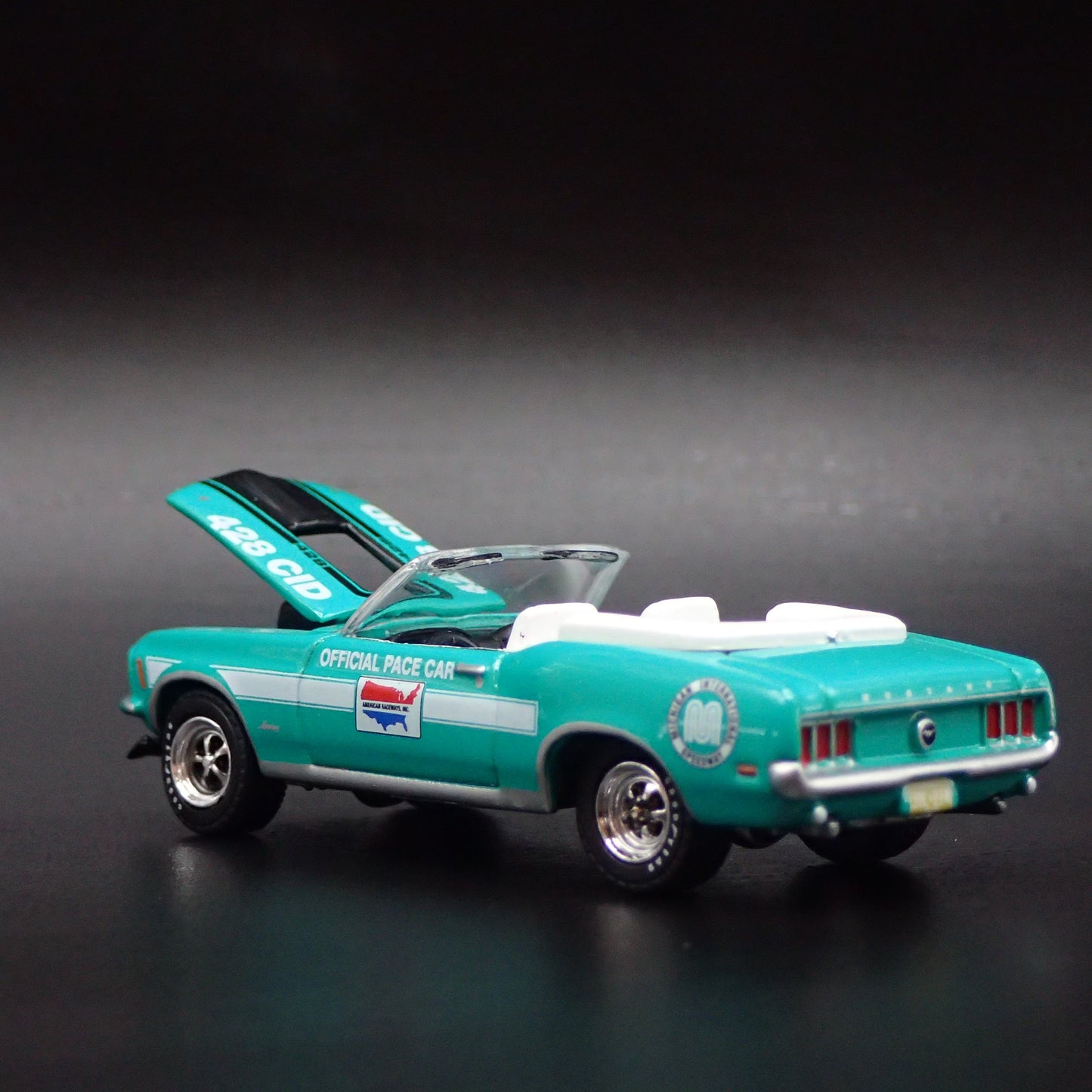 1970 FORD MUSTANG MICHIGAN INTL SPEEDWAY PACE CAR 1:64 SCALE DIECAST MODEL CAR