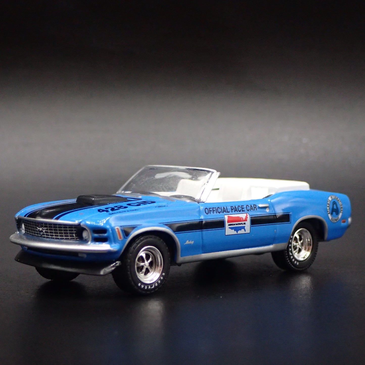 1970 70 FORD MUSTANG ATLANTA INTL SPEEDWAY PACE CAR 1:64 SCALE DIECAST MODEL CAR