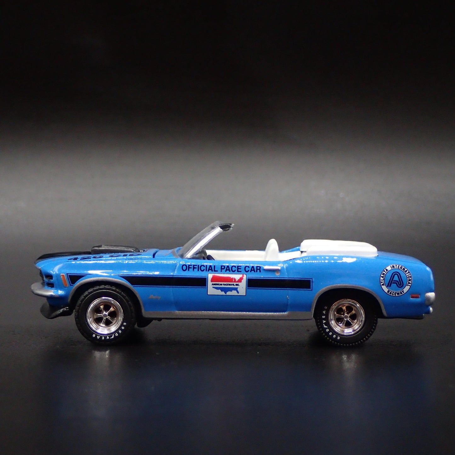 1970 70 FORD MUSTANG ATLANTA INTL SPEEDWAY PACE CAR 1:64 SCALE DIECAST MODEL CAR