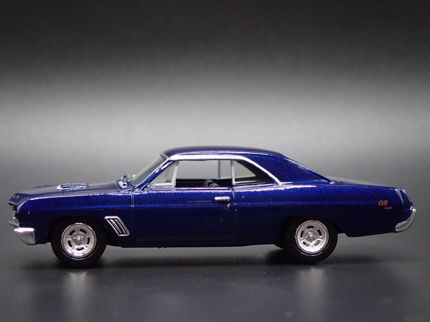 1967 67 BUICK GS 400 BLUE 1:64 SCALE COLLECTIBLE DIORAMA DIECAST MODEL CAR