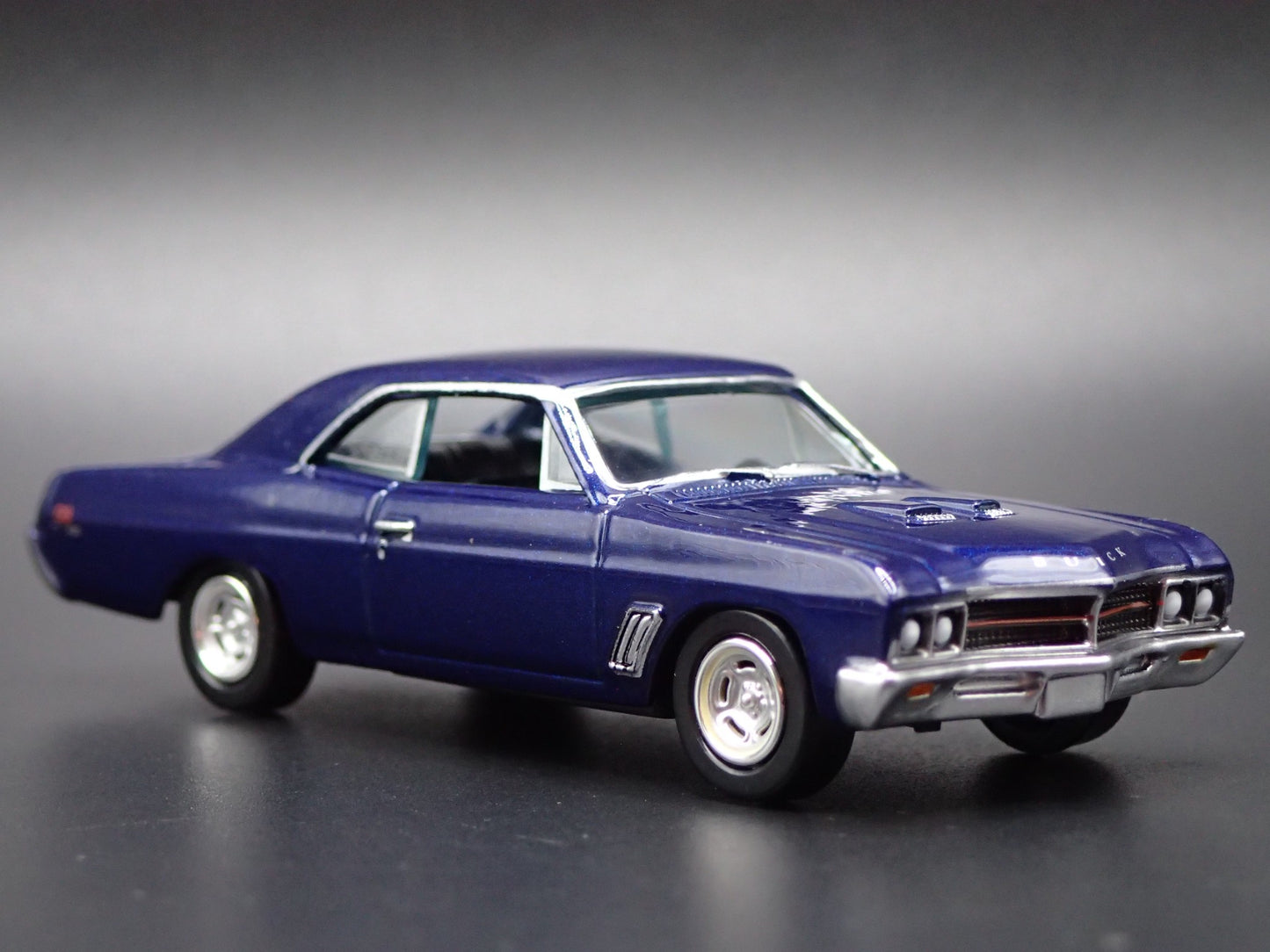 1967 67 BUICK GS 400 BLUE 1:64 SCALE COLLECTIBLE DIORAMA DIECAST MODEL CAR