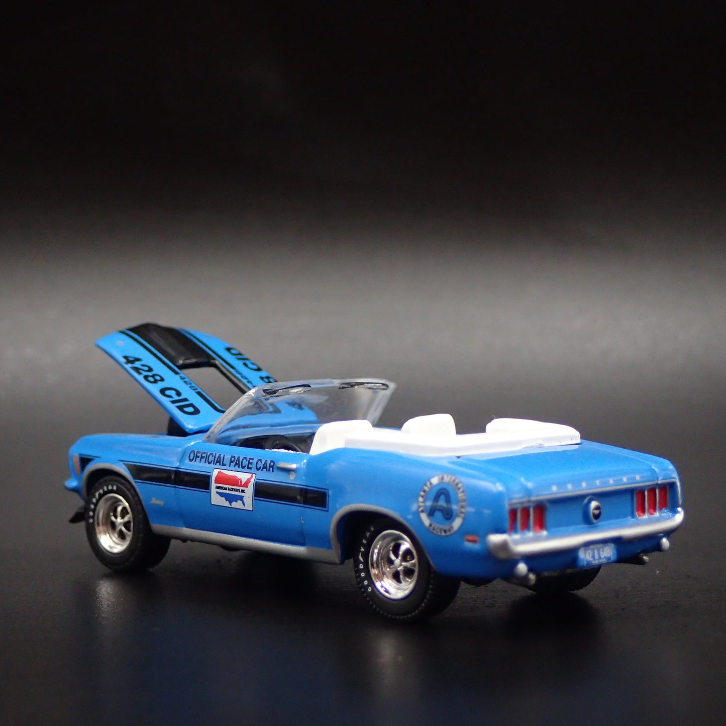1970 70 FORD MUSTANG ATLANTA INTL SPEEDWAY PACE CAR 1:64 SCALE DIECAST MODEL CAR