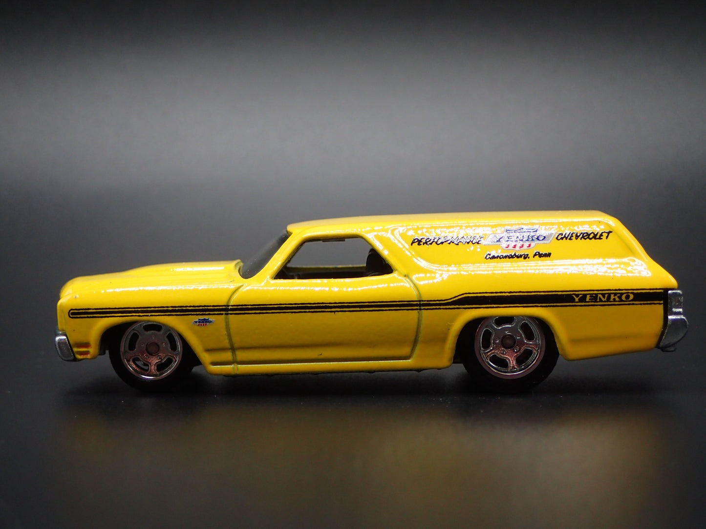 1970 70 CHEVY CHEVROLET CHEVELLE SS STATION WAGON 1:64 SCALE DIECAST MODEL CAR