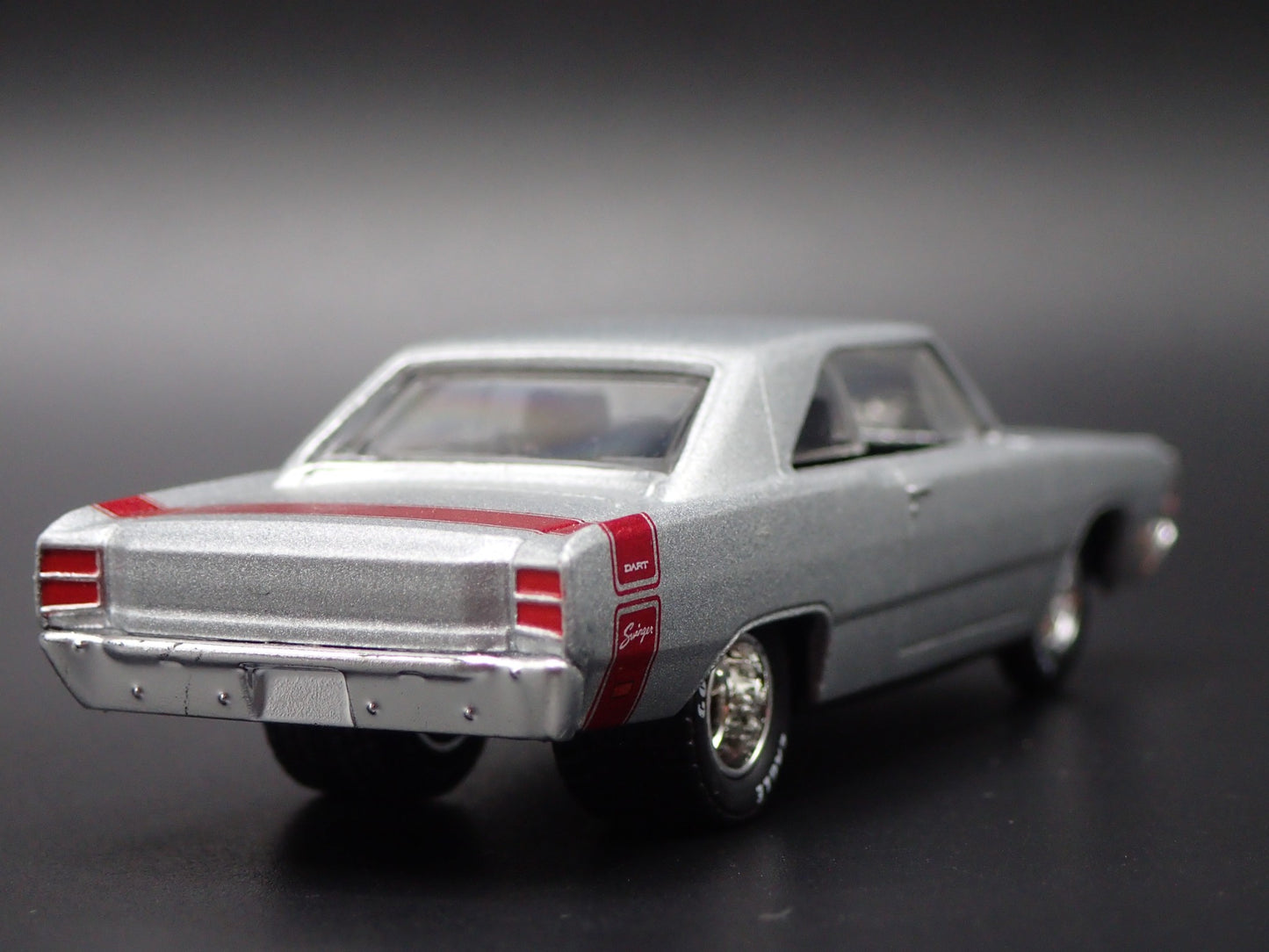 1969 69 DODGE DART SWINGER 340 1:64 SCALE COLLECTIBLE DIORAMA DIECAST MODEL CAR