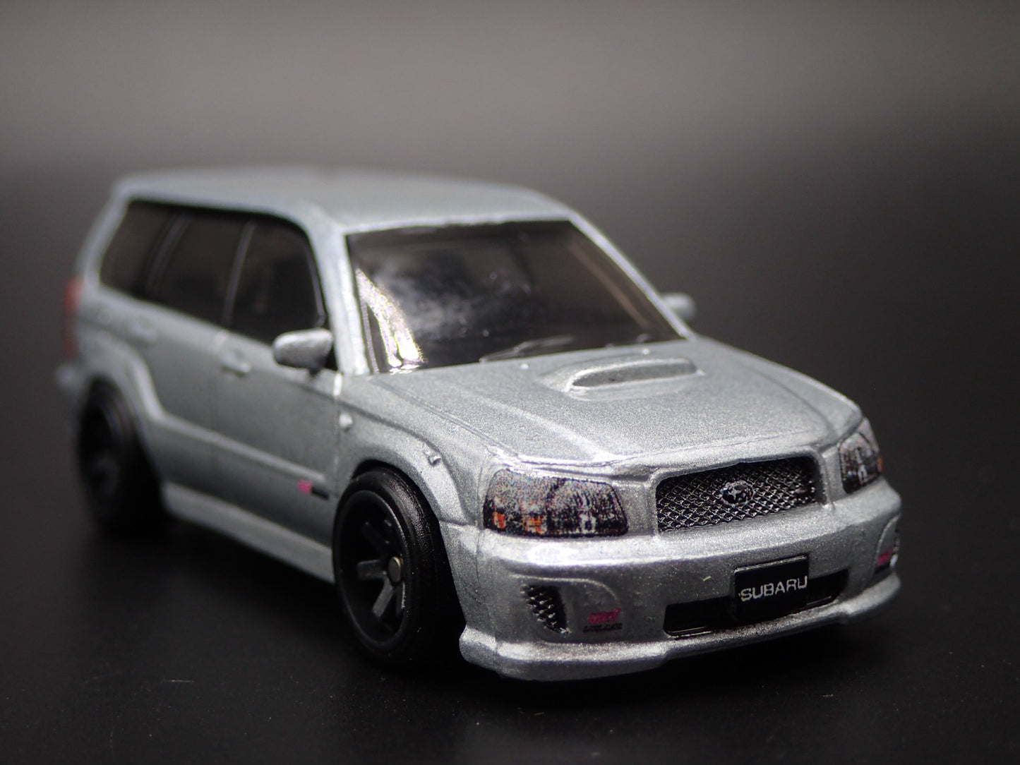 2004 SUBARU FORESTER STI WAGON 1:64 SCALE COLLECTIBLE DIORAMA DIECAST MODEL CAR