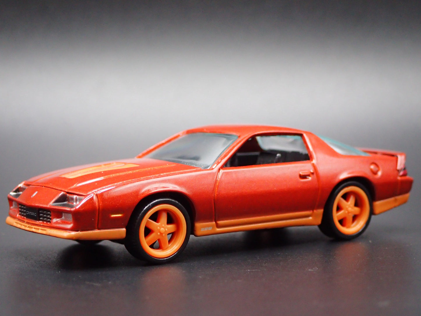 1983 83 CHEVY CHEVROLET CAMARO Z28 RED 1:64 SCALE DIORAMA DIECAST MODEL CAR