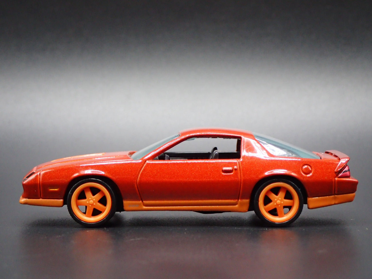 1983 83 CHEVY CHEVROLET CAMARO Z28 RED 1:64 SCALE DIORAMA DIECAST MODEL CAR