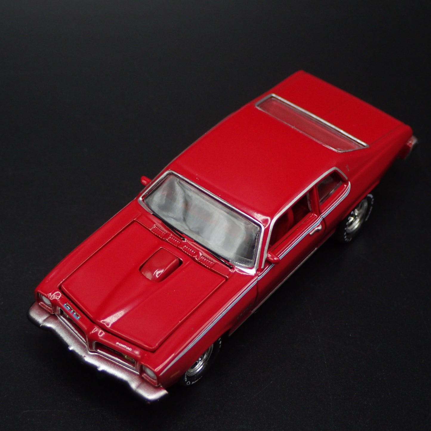 1974 74 PONTIAC GTO MUSCLE CAR 1:64 SCALE COLLECTIBLE DIORAMA DIECAST MODEL CAR