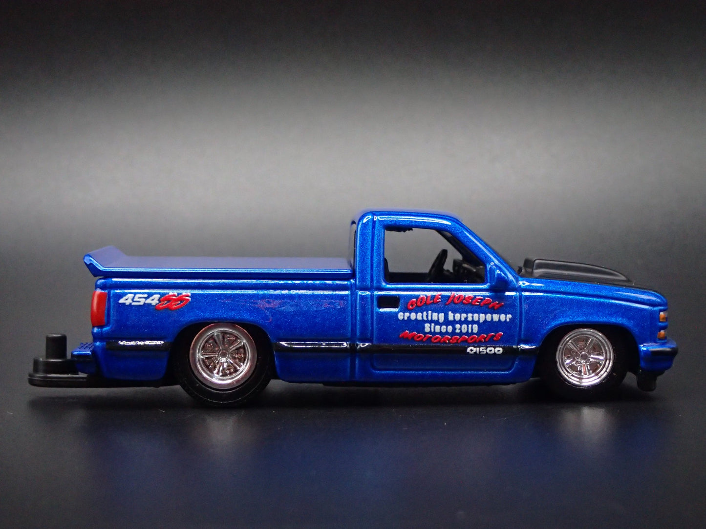 1993 93 CHEVY CHEVROLET SS 454 PICKUP TRUCK W HITCH 1:64 SCALE DIECAST MODEL CAR