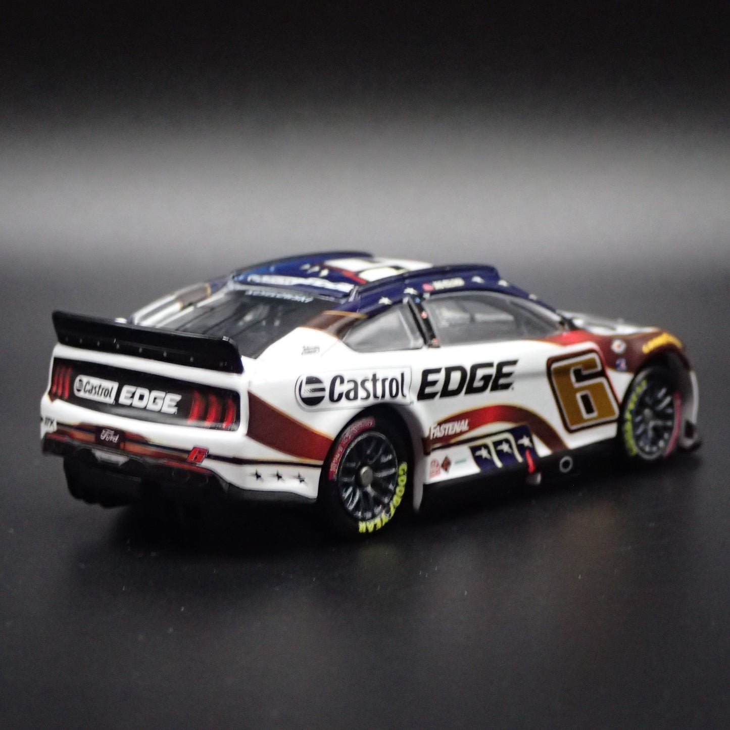 2023 FORD MUSTANG 6 BRAD KESELOWSKI CASTROL SALUTE NASCAR 1:64 DIECAST MODEL CAR