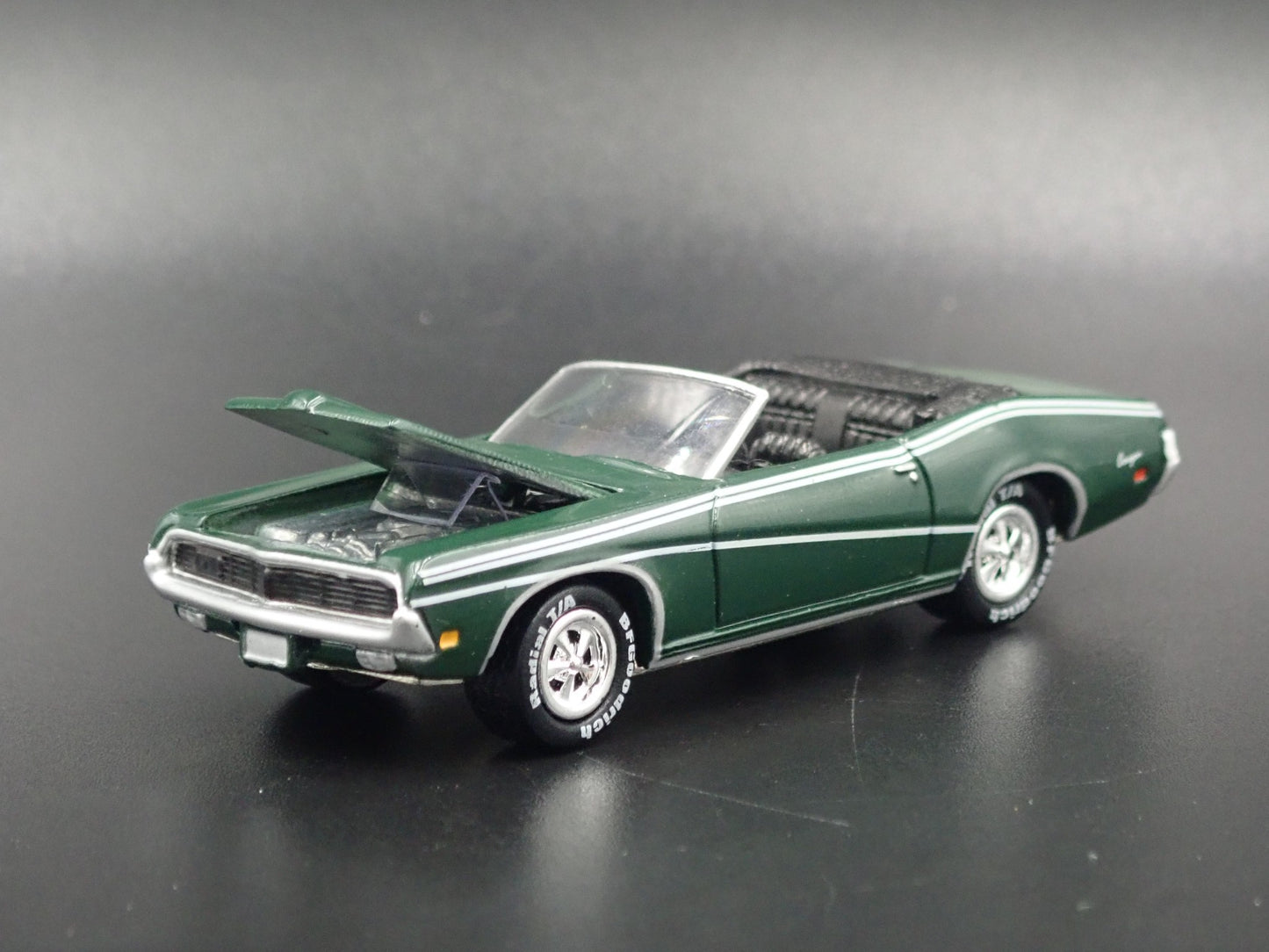 1969 69 MERCURY COUGAR CONVERTIBLE RARE 1:64 SCALE COLLECTIBLE DIECAST MODEL CAR