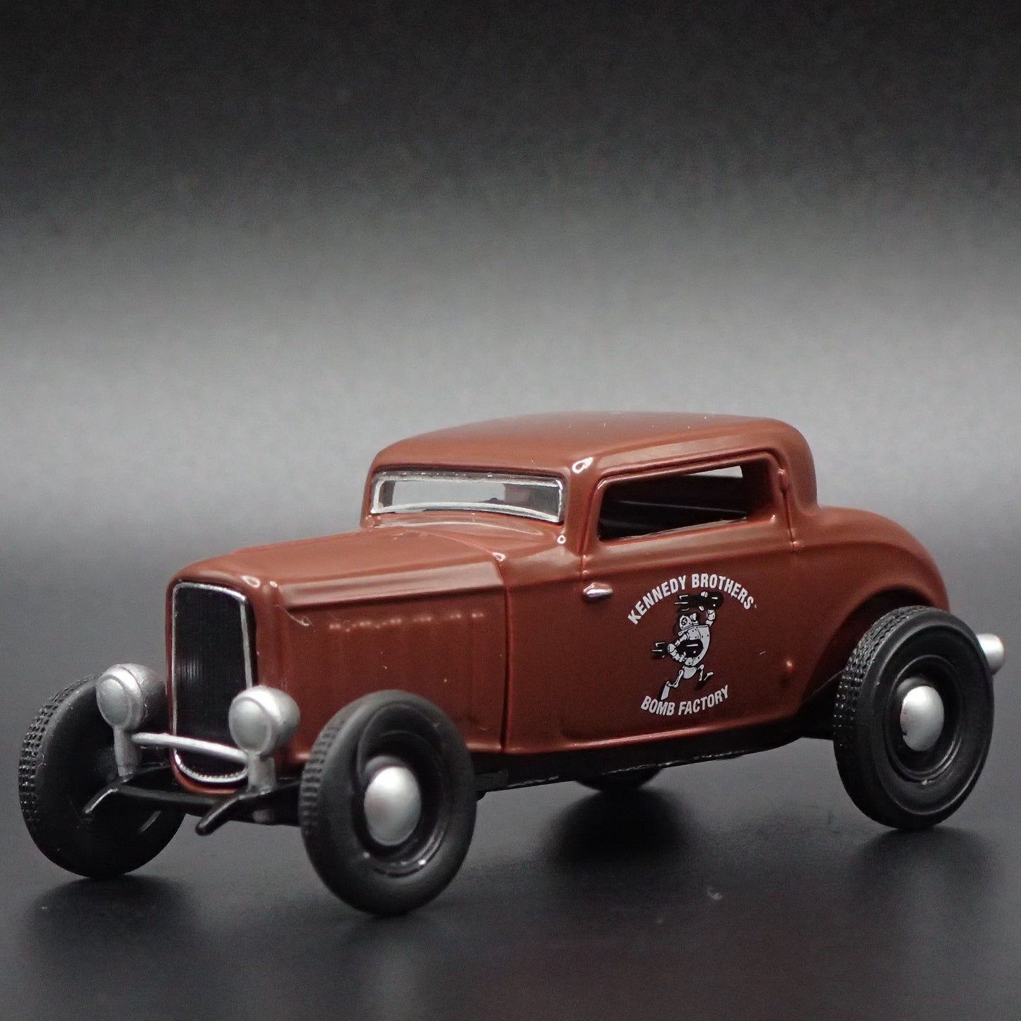1932 FORD 3 WINDOW COUPE HOT ROD KENNEDY BROTHERS 1:64 SCALE DIECAST MODEL CAR