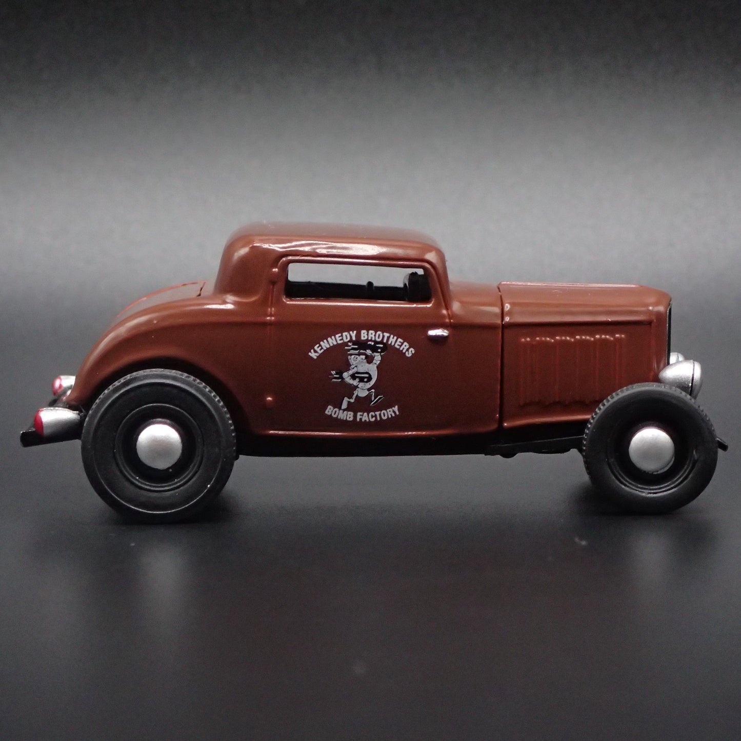1932 FORD 3 WINDOW COUPE HOT ROD KENNEDY BROTHERS 1:64 SCALE DIECAST MODEL CAR