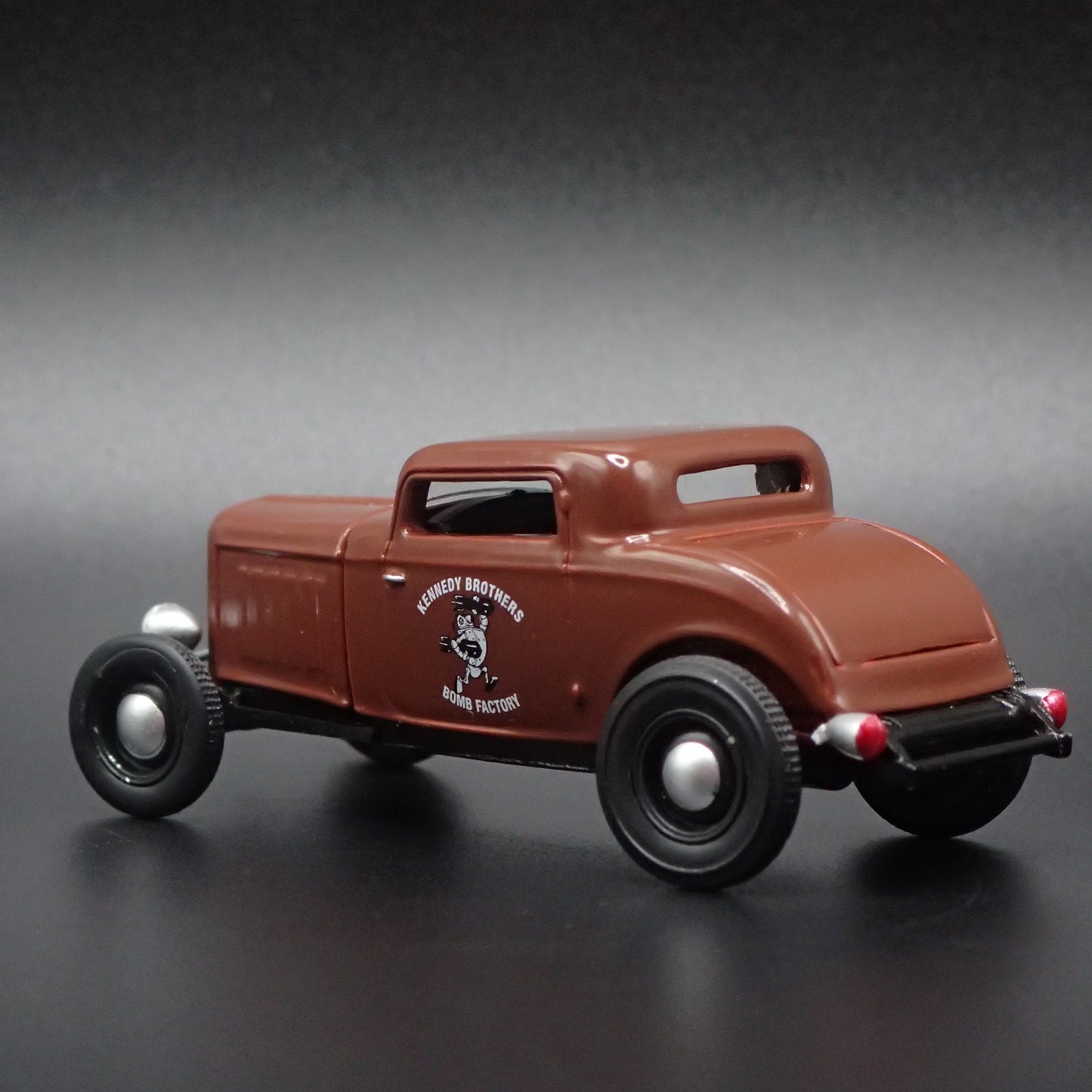 1932 FORD 3 WINDOW COUPE HOT ROD KENNEDY BROTHERS 1:64 SCALE DIECAST MODEL CAR