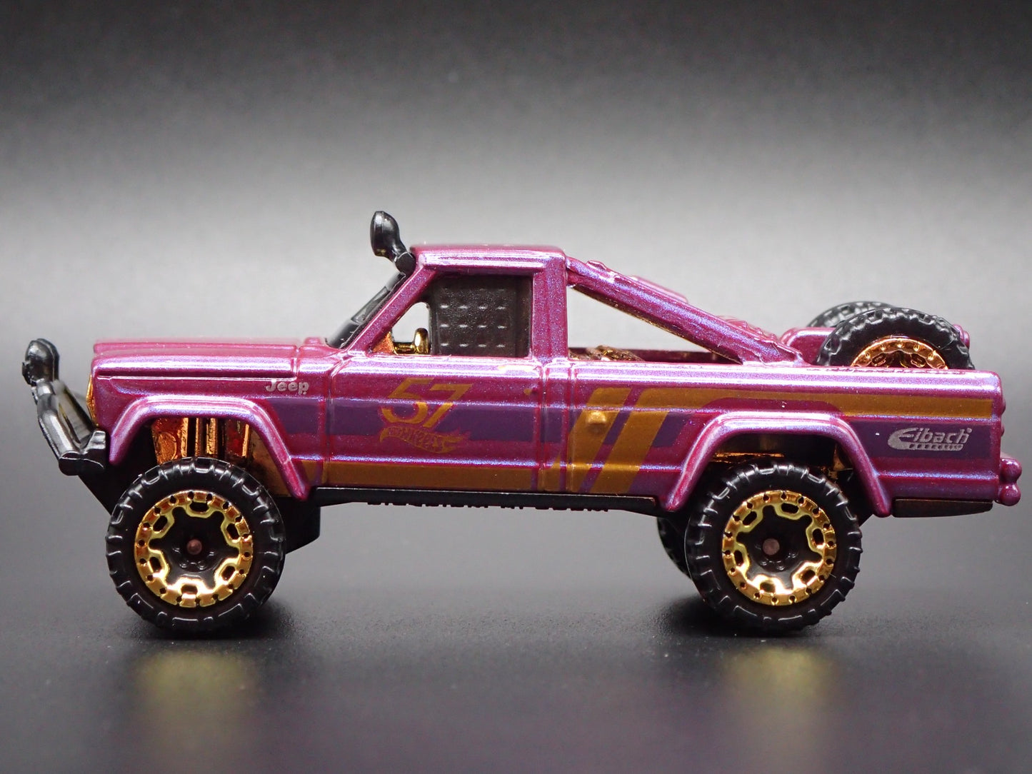 1971-1988 JEEP PICKUP TRUCK J10 57TH 1:64 SCALE COLLECTIBLE DIECAST MODEL CAR