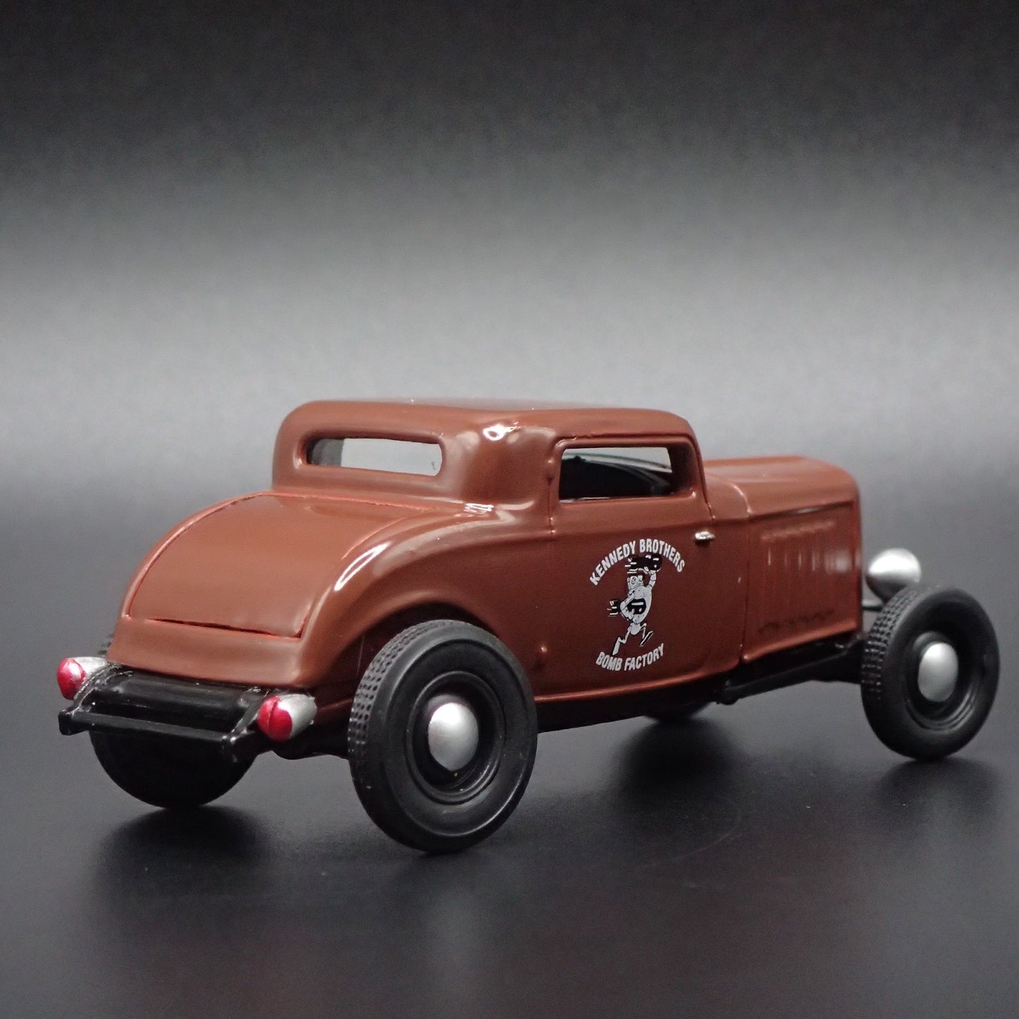 1932 FORD 3 WINDOW COUPE HOT ROD KENNEDY BROTHERS 1:64 SCALE DIECAST MODEL CAR