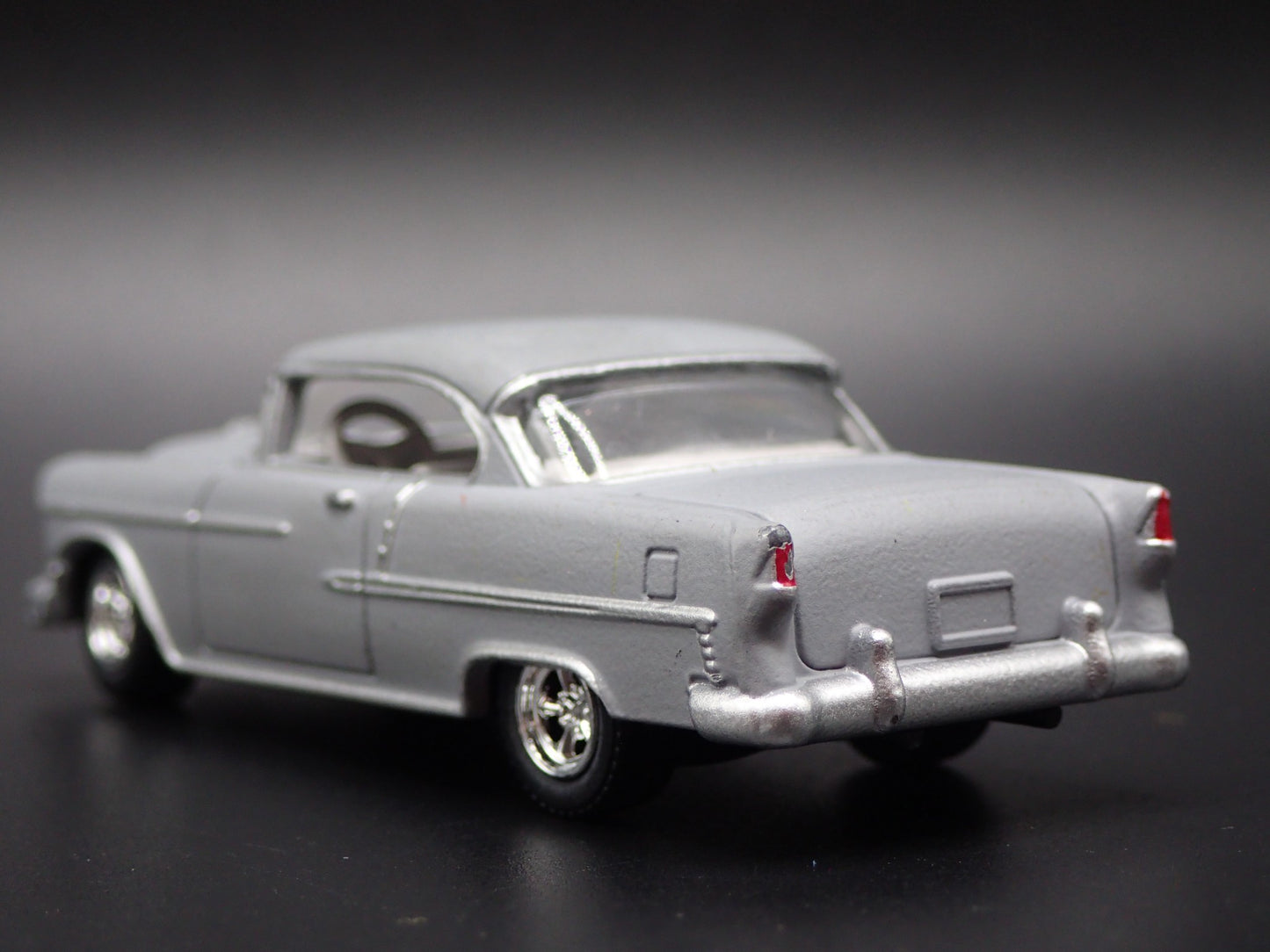 1955 55 CHEVY CHEVROLET BEL AIR GRAY 1:64 SCALE DIORAMA DIECAST MODEL CAR