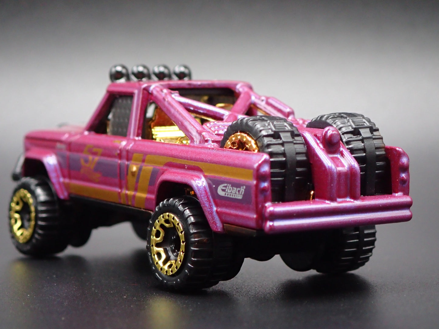 1971-1988 JEEP PICKUP TRUCK J10 57TH 1:64 SCALE COLLECTIBLE DIECAST MODEL CAR