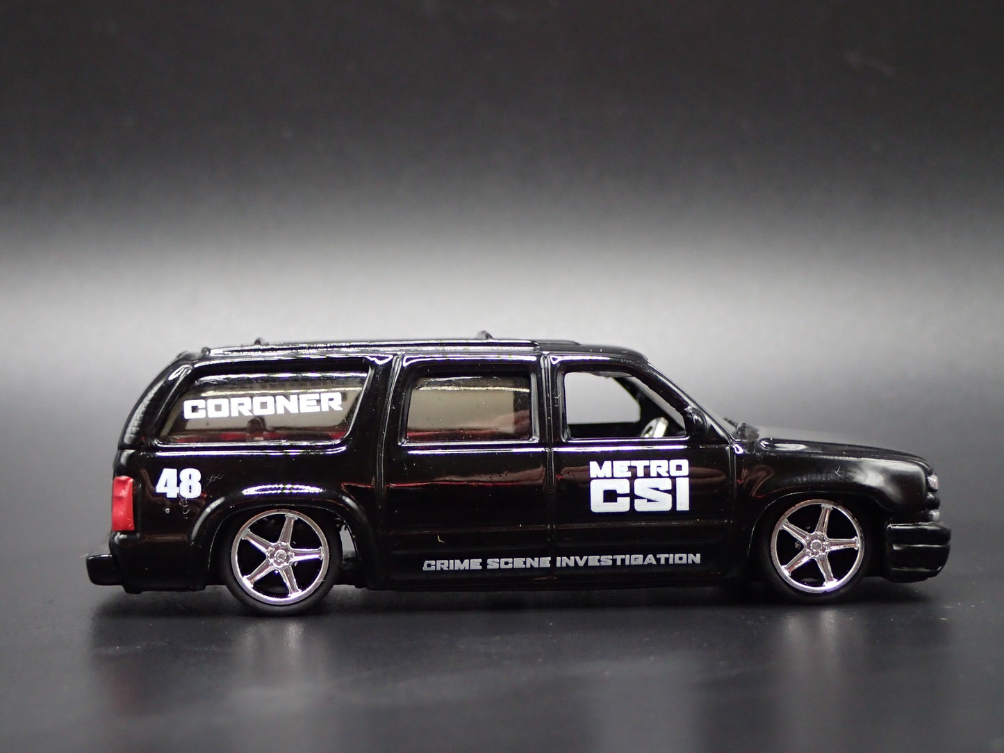 2000-2006 CHEVY CHEVROLET SUBURBAN CSI CORONER 1/64 SCALE DIECAST MODEL CAR