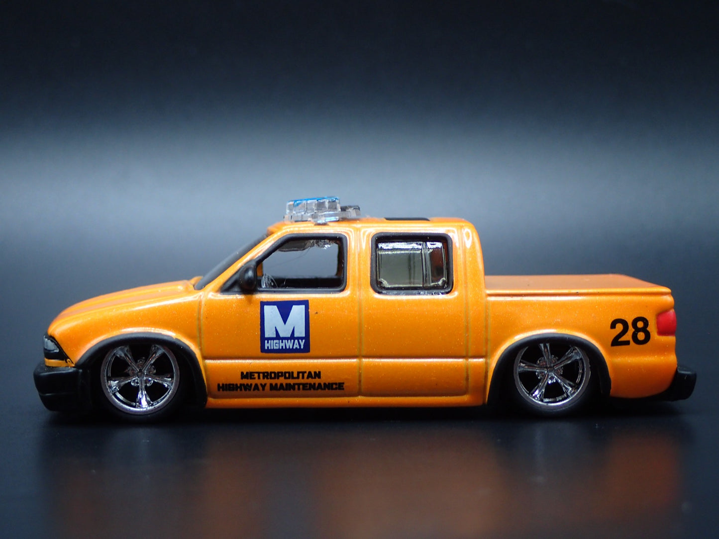 1994-2004 CHEVY CHEVROLET S10 PICKUP TRUCK ORANGE 1:64 SCALE DIECAST MODEL TRUCK