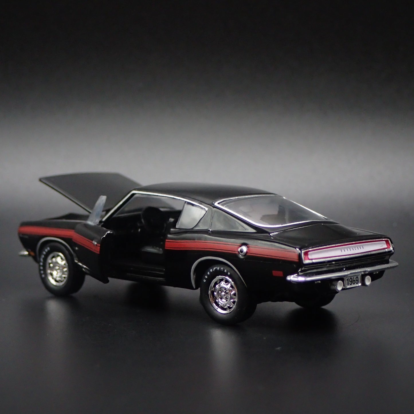 1969 69 PLYMOUTH BARRACUDA 340 CUDA 1:64 SCALE COLLECTIBLE DIECAST MODEL CAR