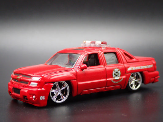2001-2006 CHEVY CHEVROLET AVALANCHE PICKUP TRUCK 1:64 SCALE DIECAST MODEL CAR