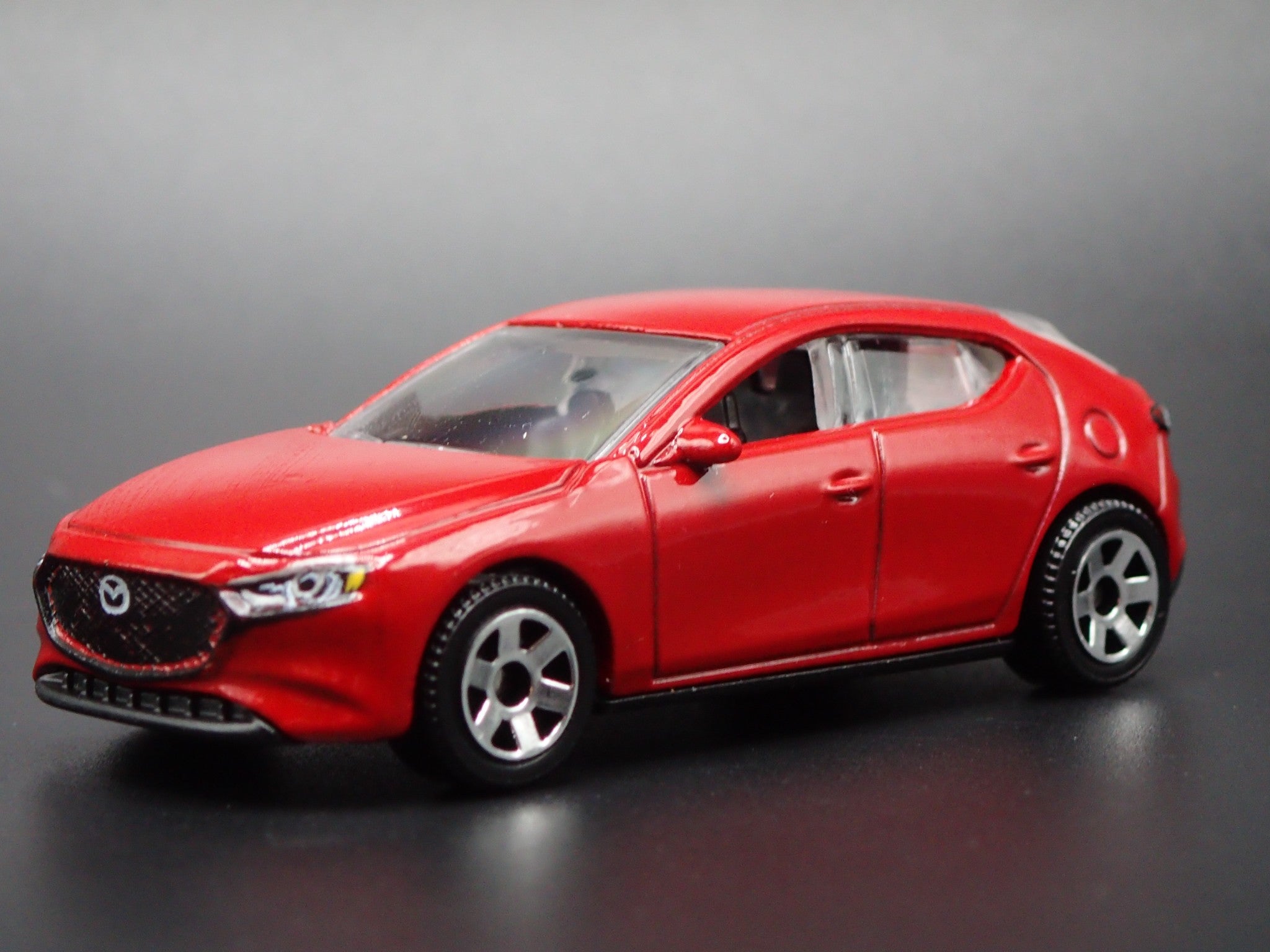 2019-2025 MAZDA 3 4 FOUR DOOR HATCHBACK RED 1:64 SCALE DIORAMA
