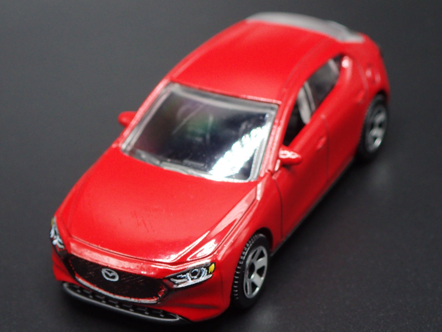 2019-2025 MAZDA 3 4 FOUR DOOR HATCHBACK RED 1:64 SCALE DIORAMA DIECAST MODEL CAR
