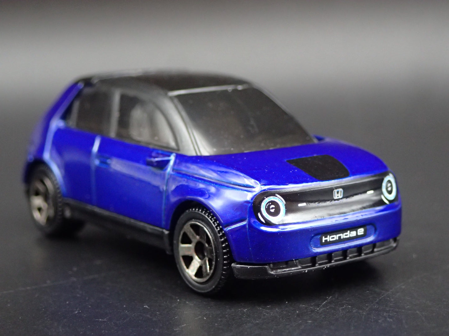 2020-2024 HONDA E ELECTRIC CAR EV 1:64 SCALE COLLECTIBLE DIORAMA DIECAST CAR