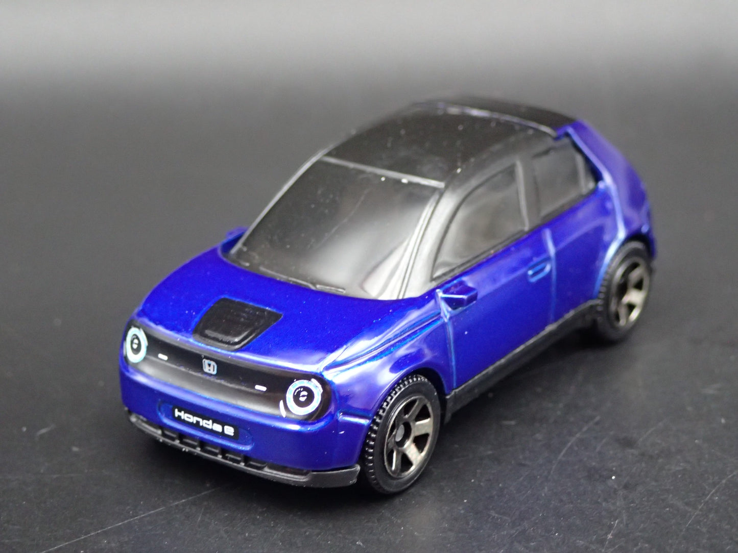 2020-2024 HONDA E ELECTRIC CAR EV 1:64 SCALE COLLECTIBLE DIORAMA DIECAST CAR