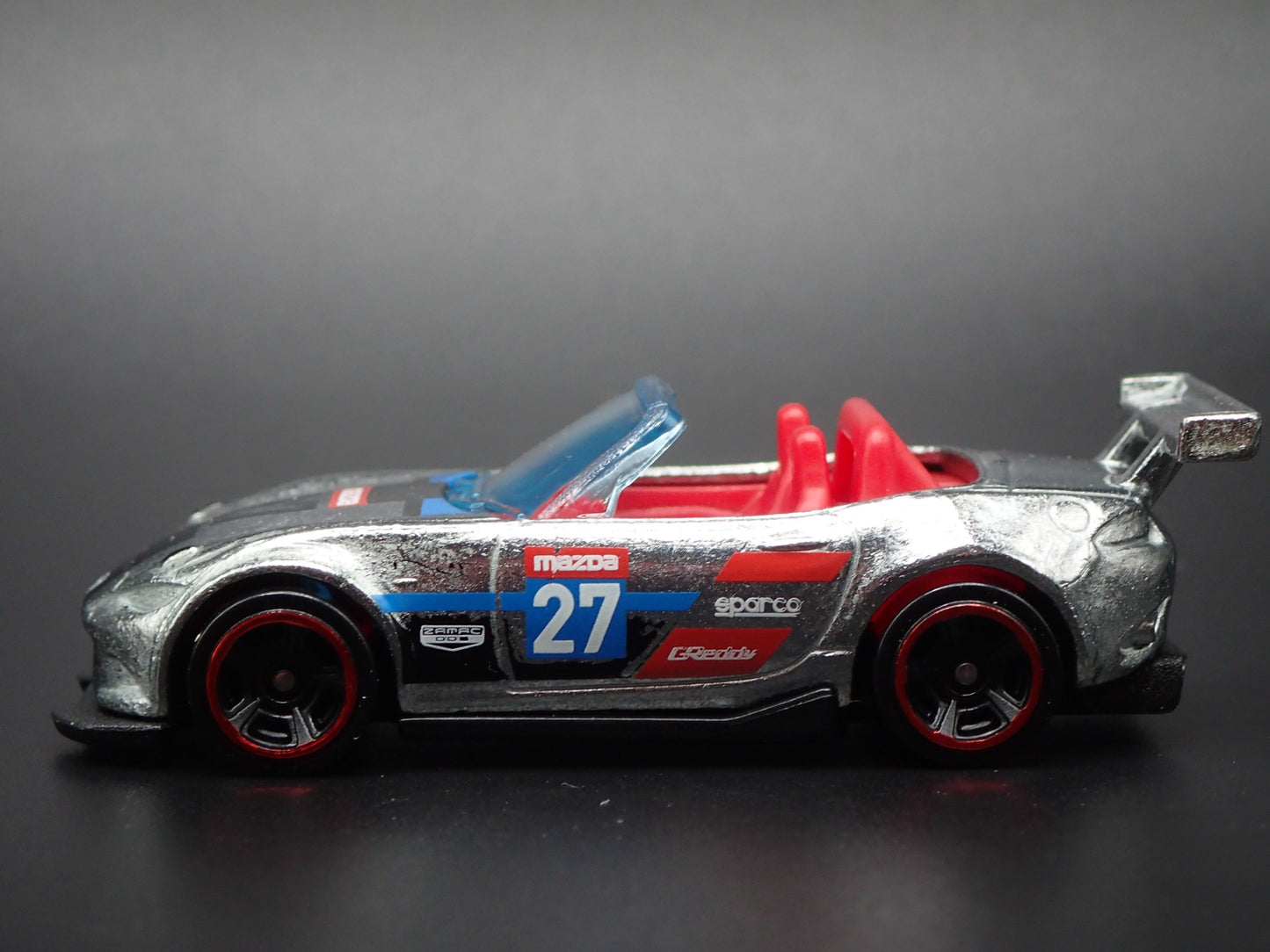 2015-2025 MAZDA MX5 MIATA CONVERTIBLE ND 1:64 SCALE DIORAMA DIECAST MODEL CAR