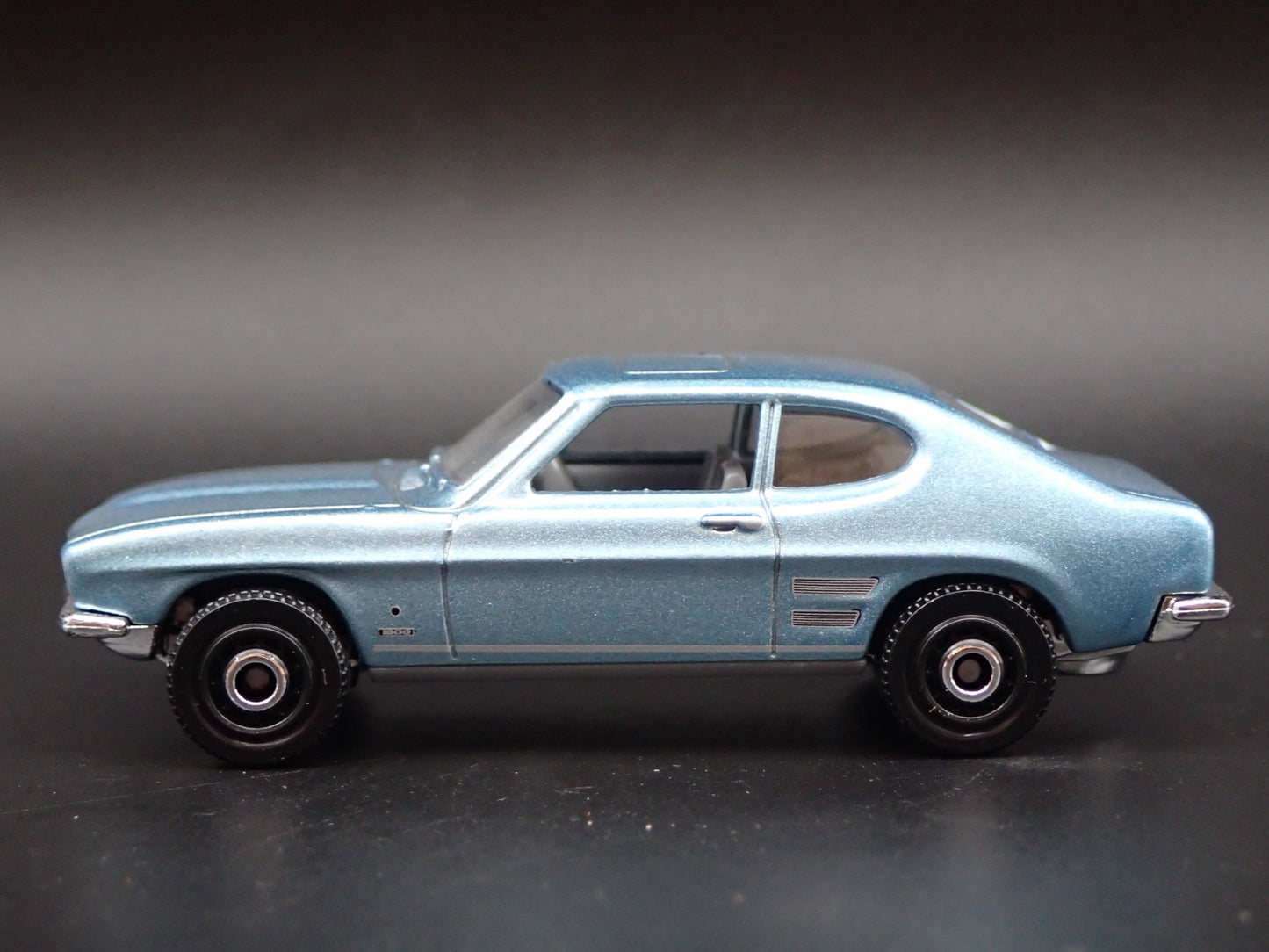 1970 70 FORD CAPRI BLUE RARE 1:64 SCALE COLLECTIBLE DIORAMA DIECAST MODEL CAR