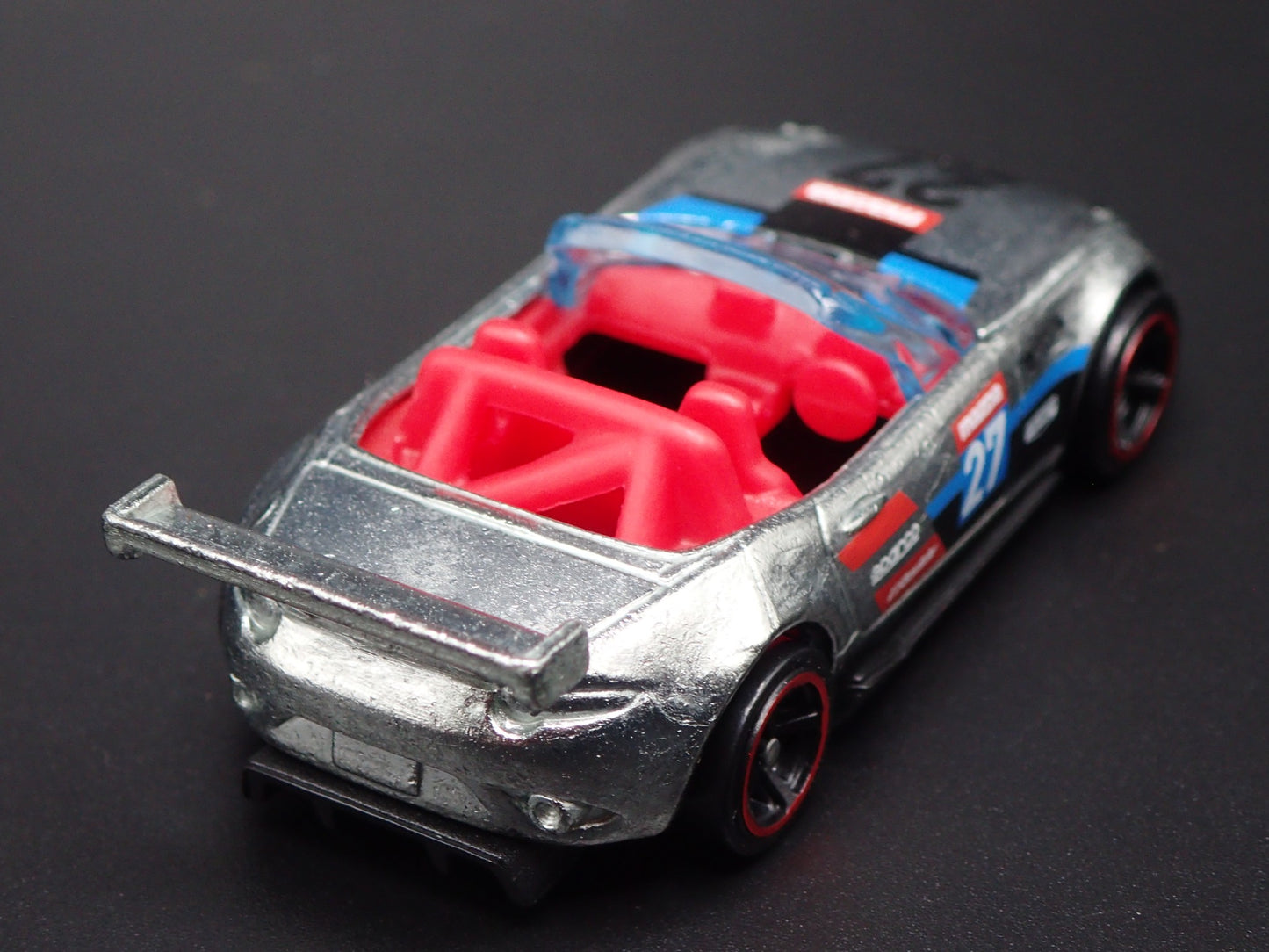 2015-2025 MAZDA MX5 MIATA CONVERTIBLE ND 1:64 SCALE DIORAMA DIECAST MODEL CAR