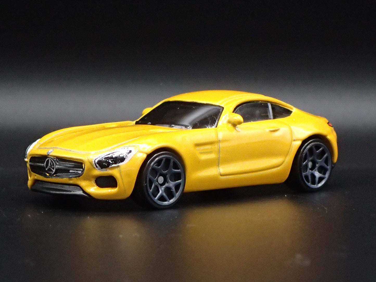 2015-2021 MERCEDES-BENZ AMG GT YELLOW 1:64 SCALE COLLECTIBLE DIECAST MODEL CAR