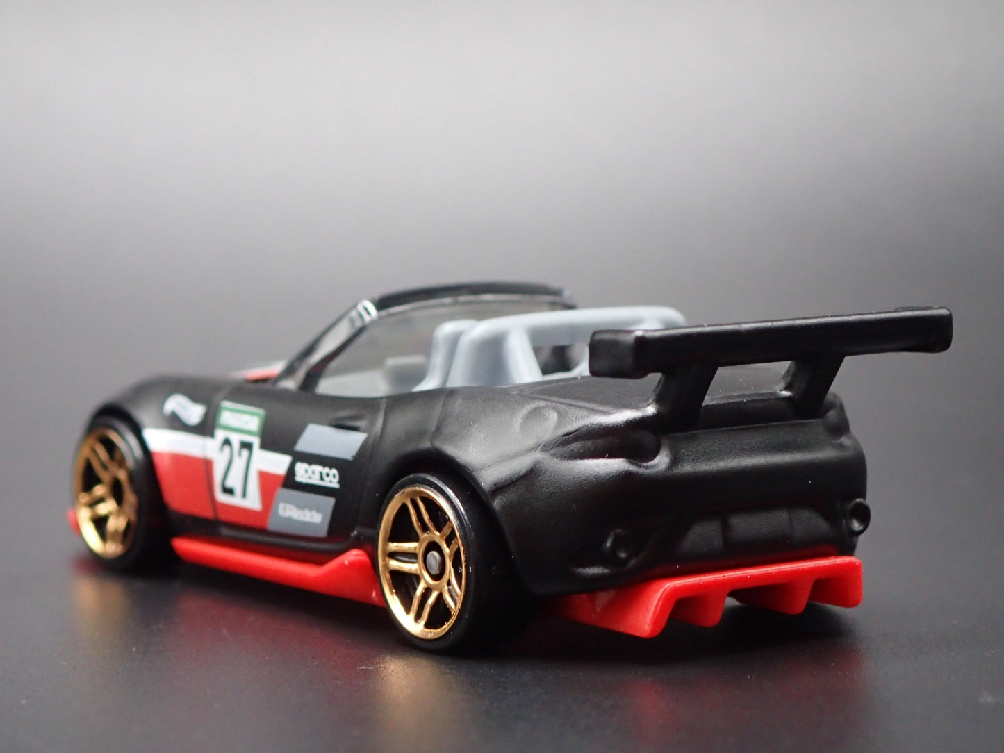 2015-2025 MAZDA MX5 MIATA CONVERTIBLE ND 1:64 SCALE DIORAMA DIECAST MODEL CAR