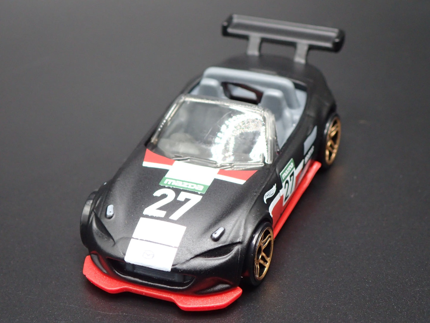 2015-2025 MAZDA MX5 MIATA CONVERTIBLE ND 1:64 SCALE DIORAMA DIECAST MODEL CAR