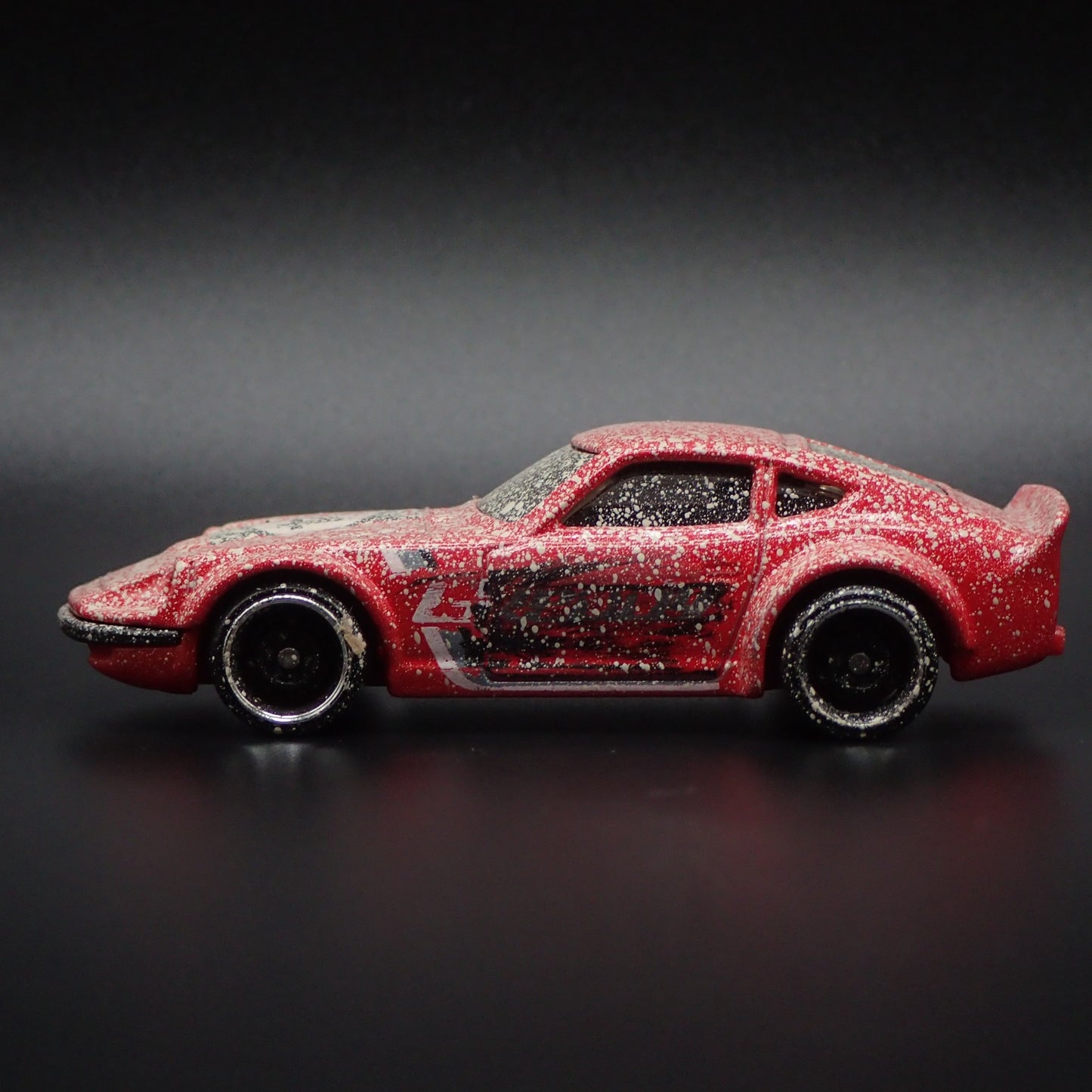 1970-1973 NISSAN FAIRLADY Z 240Z GREDDY JDM BARN FIND 1/64 DIECAST MODEL CAR