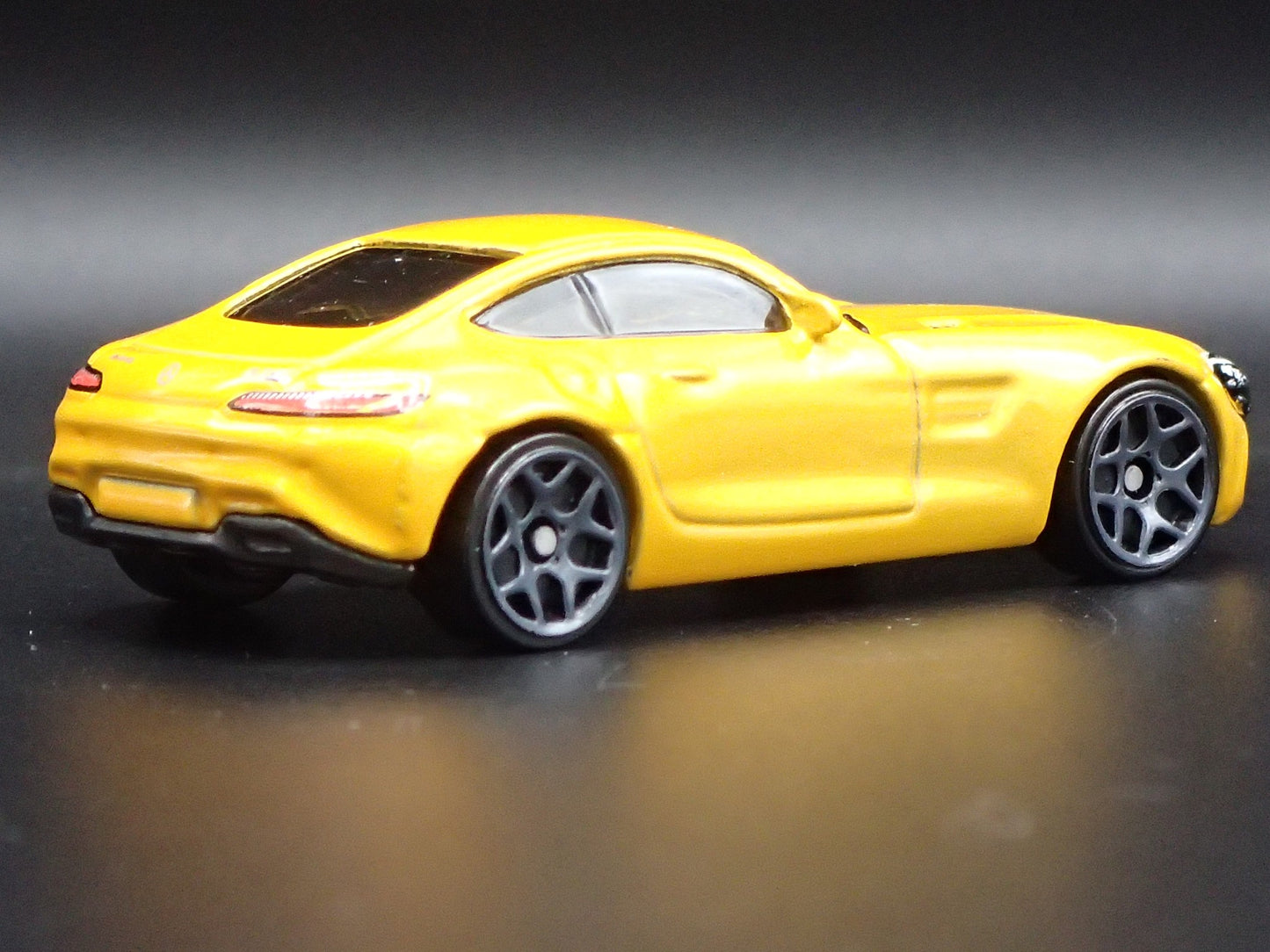 2015-2021 MERCEDES-BENZ AMG GT YELLOW 1:64 SCALE COLLECTIBLE DIECAST MODEL CAR