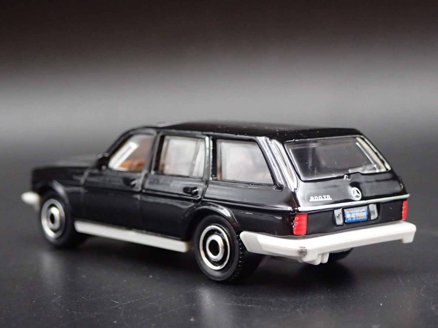 1978-1986 MERCEDES BENZ W123 STATION WAGON BLACK 1:64 SCALE DIECAST MODEL CAR