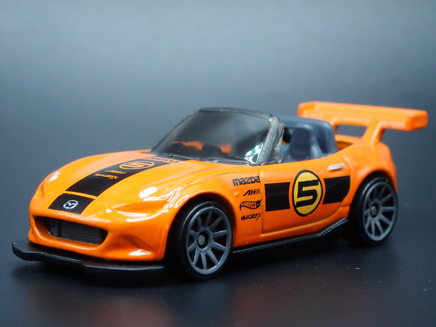 2015-2025 MAZDA MX5 MIATA CONVERTIBLE ND 1:64 SCALE DIORAMA DIECAST MODEL CAR