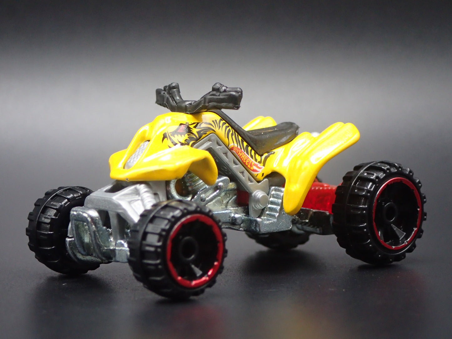 OFF ROAD QUAD YELLOW RARE 1/64 HW SCALE COLLECTIBLE DIORAMA DIECAST MODEL CAR