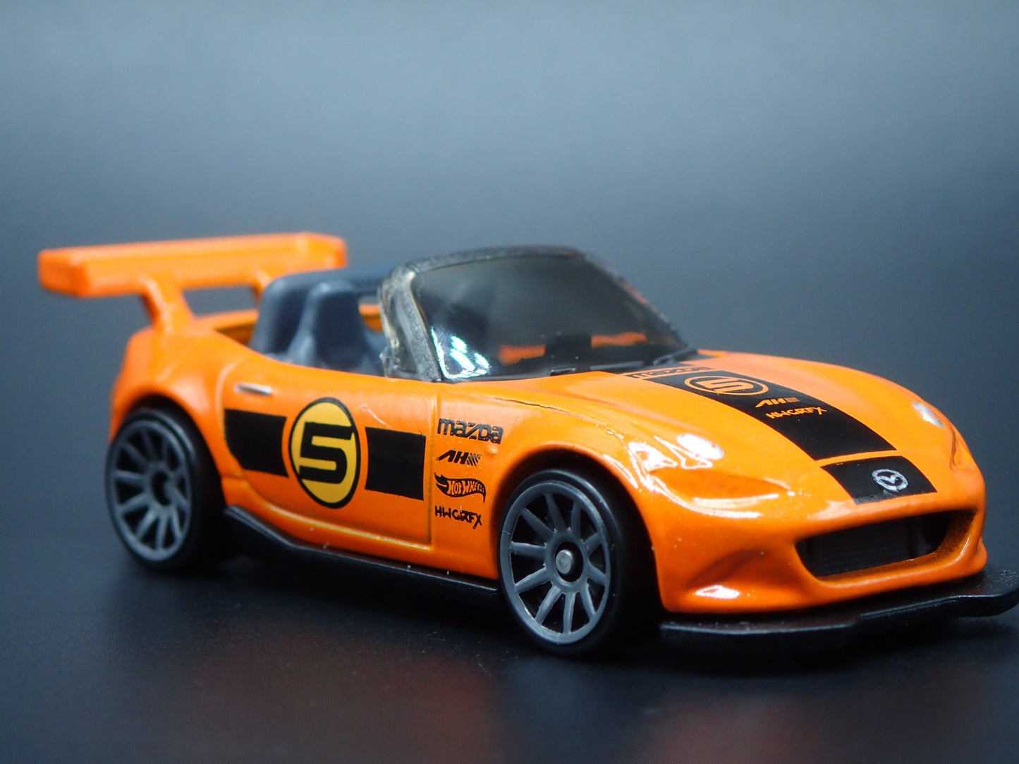 2015-2025 MAZDA MX5 MIATA CONVERTIBLE ND 1:64 SCALE DIORAMA DIECAST MODEL CAR