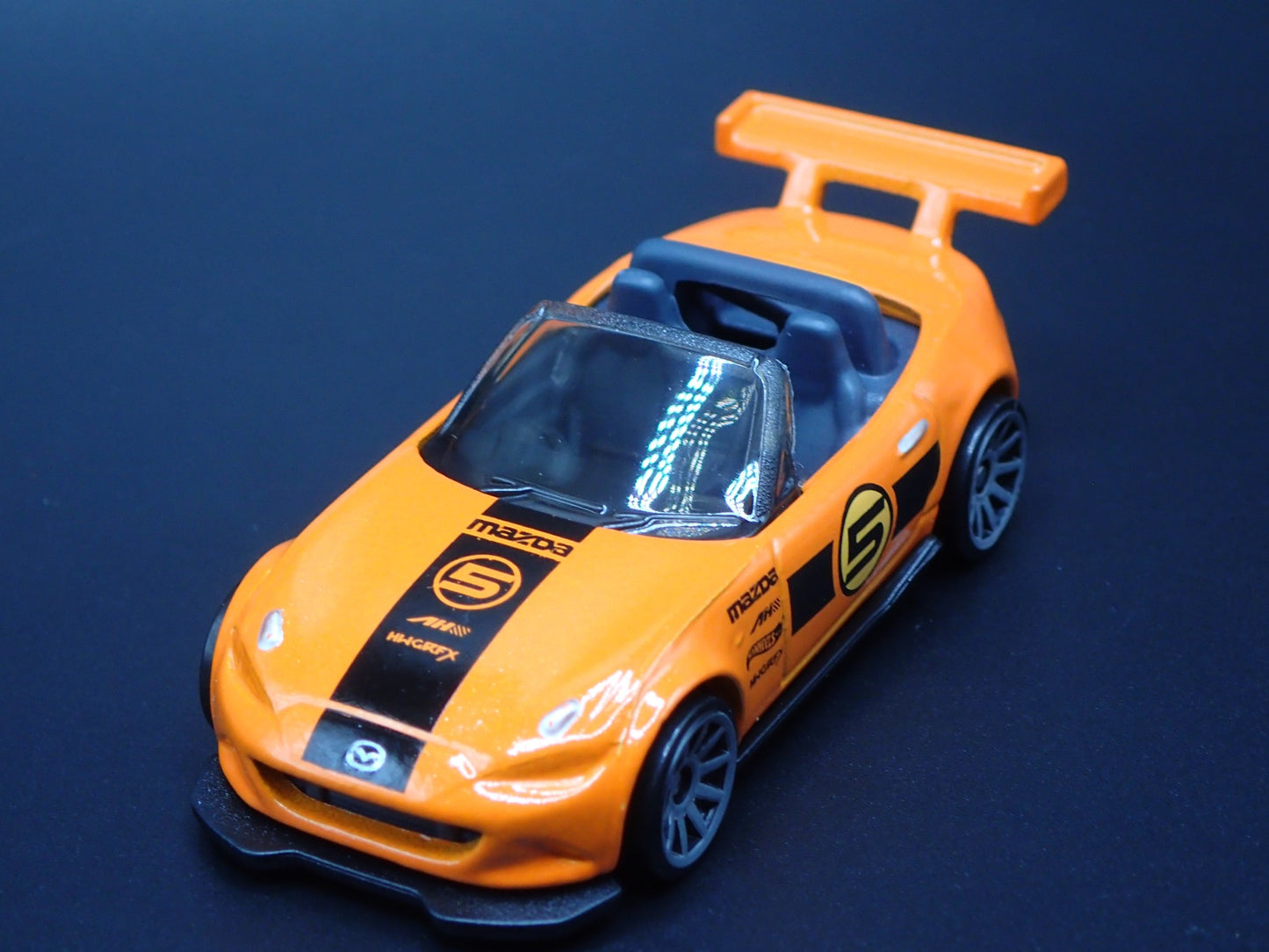 2015-2025 MAZDA MX5 MIATA CONVERTIBLE ND 1:64 SCALE DIORAMA DIECAST MODEL CAR