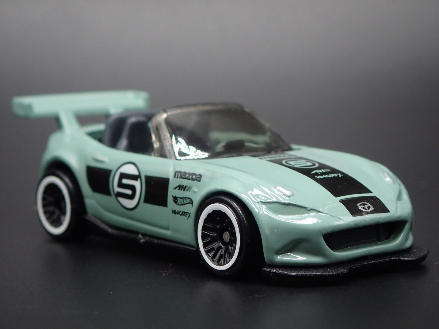 2015-2025 MAZDA MX5 MIATA CONVERTIBLE ND 1:64 SCALE DIORAMA DIECAST MODEL CAR