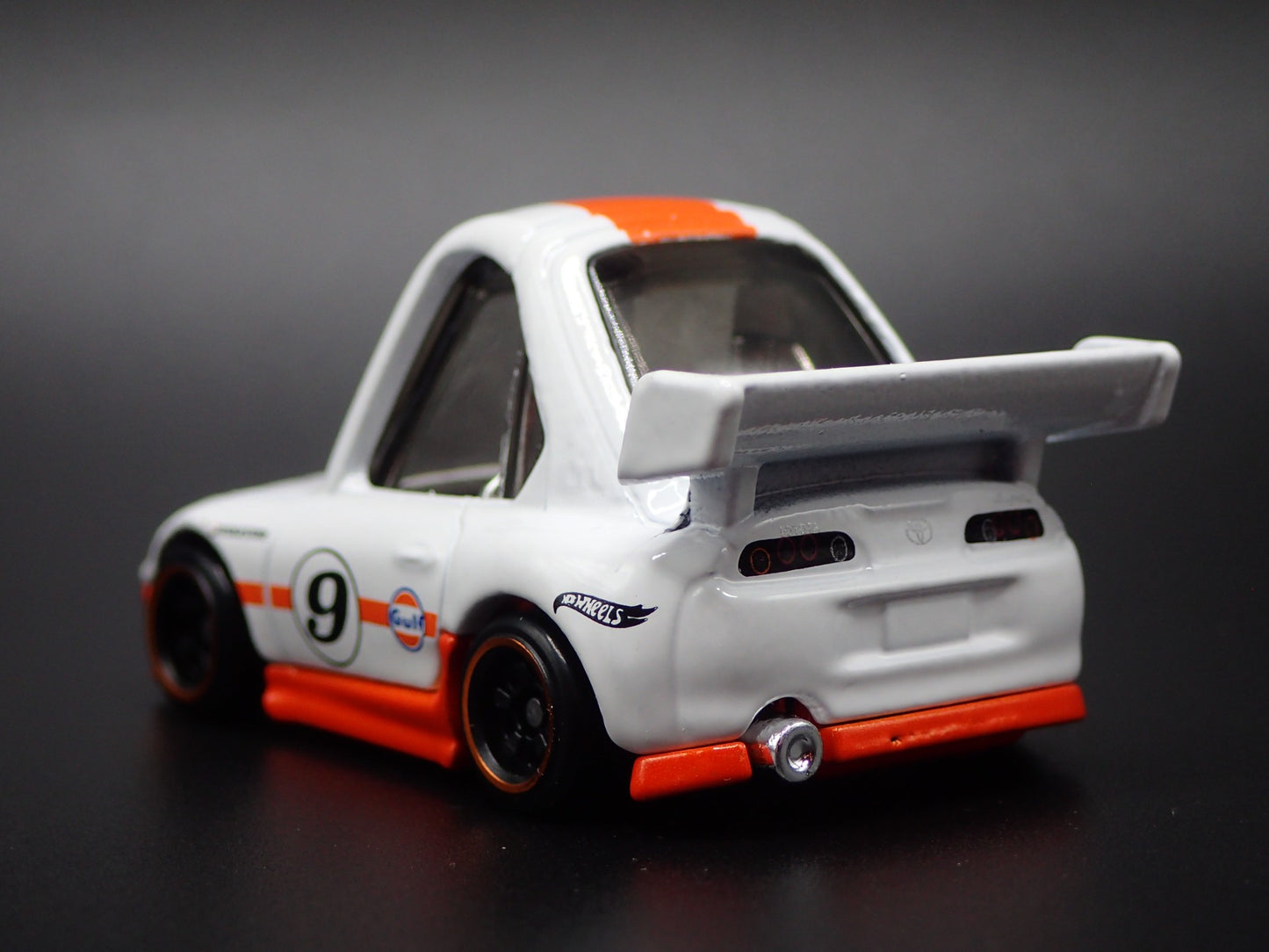 1993 - 2002 TOYOTA SUPRA GULF TOONED WHITE 1/64 SCALE DIORAMA DIECAST MODEL CAR
