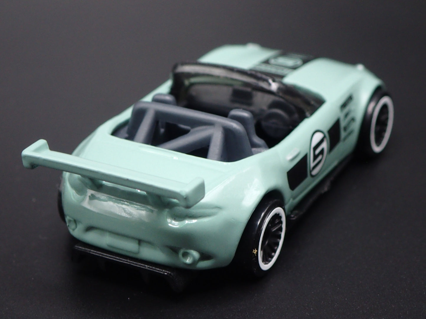 2015-2025 MAZDA MX5 MIATA CONVERTIBLE ND 1:64 SCALE DIORAMA DIECAST MODEL CAR