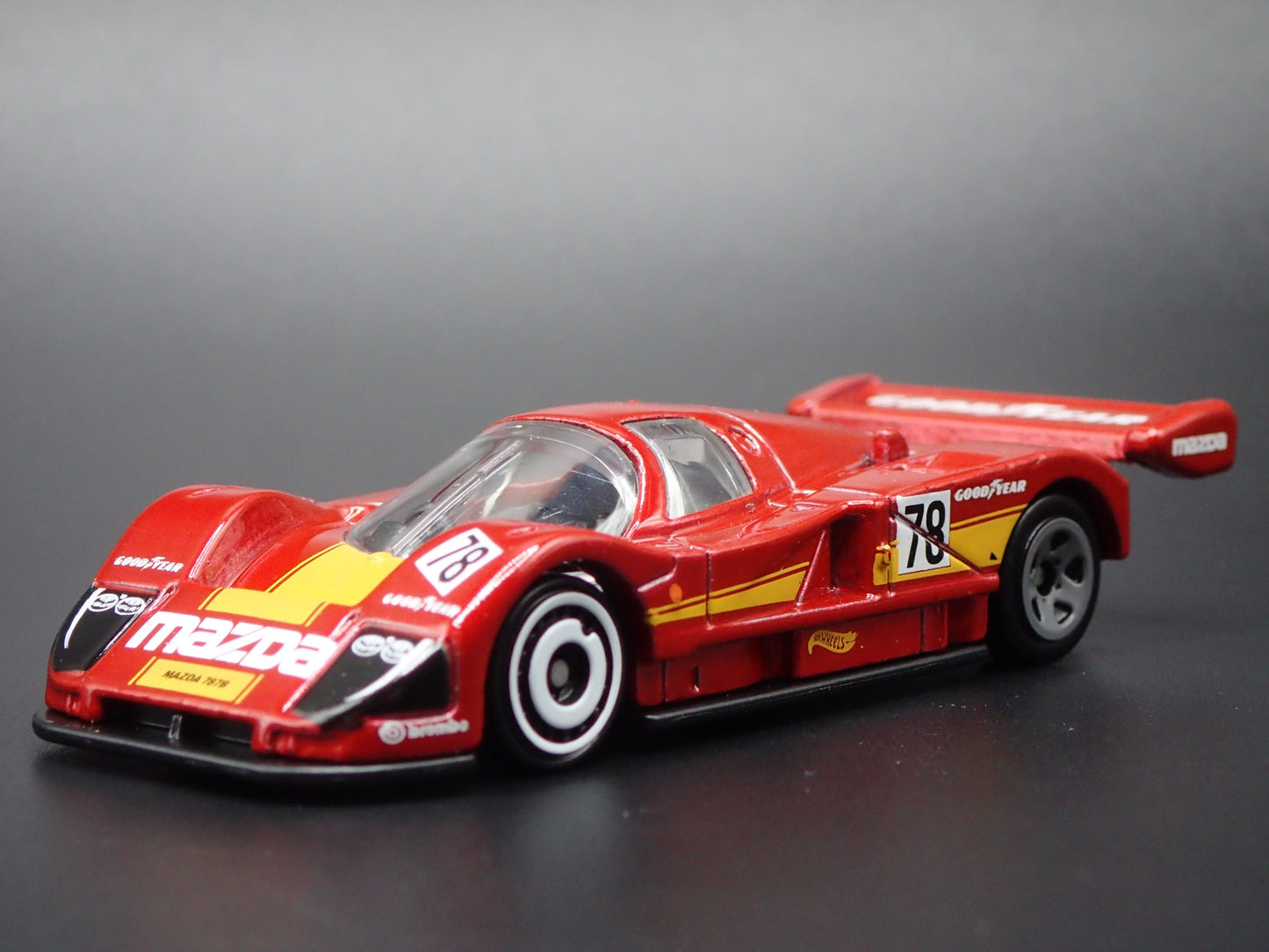 MAZDA 787B RACING CAR GOODYEAR 1:64 SCALE COLLECTIBLE DIORAMA DIECAST MODEL CAR