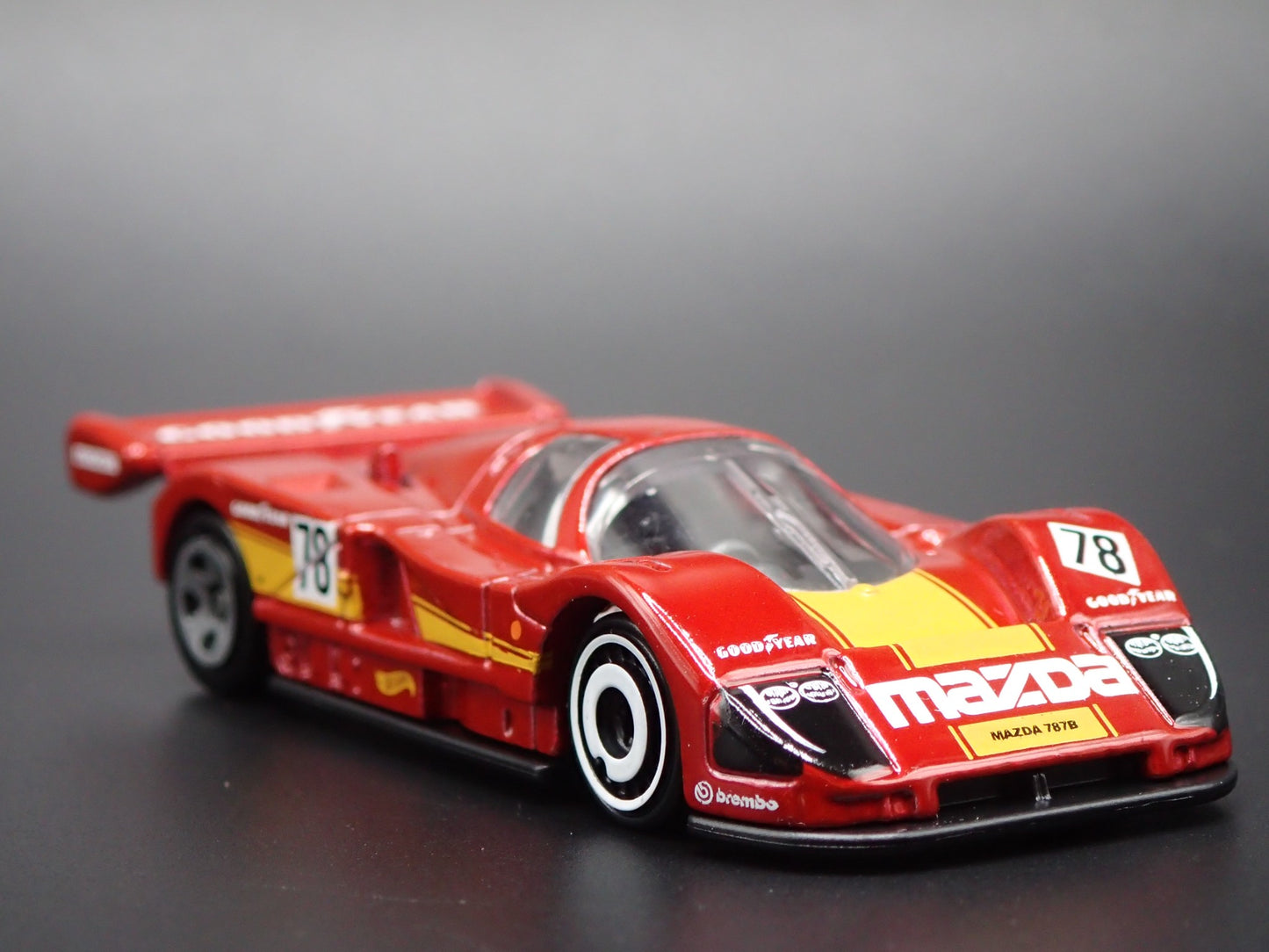 MAZDA 787B RACING CAR GOODYEAR 1:64 SCALE COLLECTIBLE DIORAMA DIECAST MODEL CAR