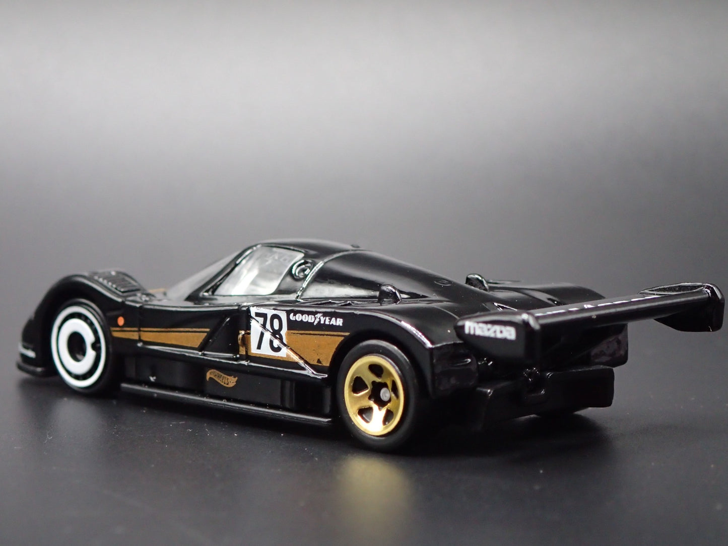 MAZDA 787B RACING CAR GOODYEAR 1:64 SCALE COLLECTIBLE DIORAMA DIECAST MODEL CAR