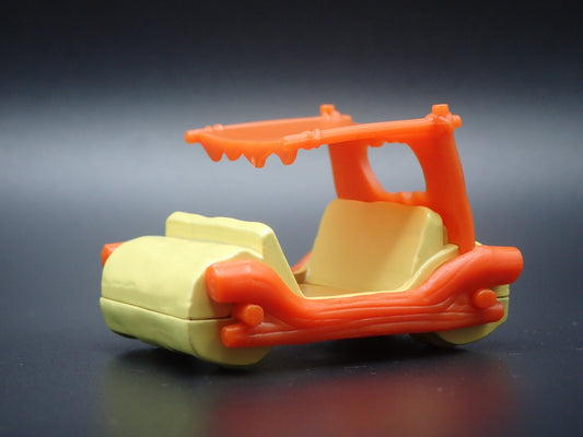 THE FLINTSTONES FLINTMOBILE 1:64 SCALE COLLECTIBLE DIORAMA DIECAST MODEL CAR